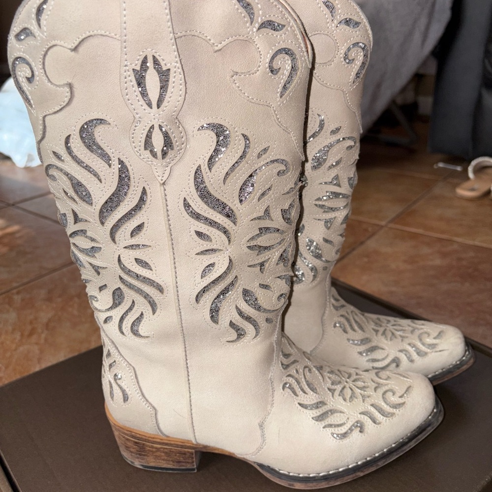Roper Riley Glitter Tooled Inlay Snip Toe Casual Boots Mid Calf Low Heel 1”-2”